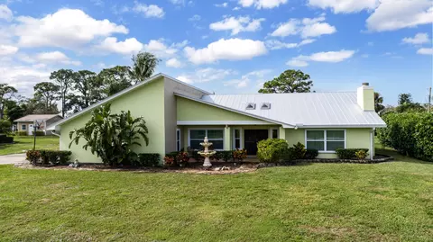 2622 SE Delong Rd, Port Saint Lucie, FL 34952