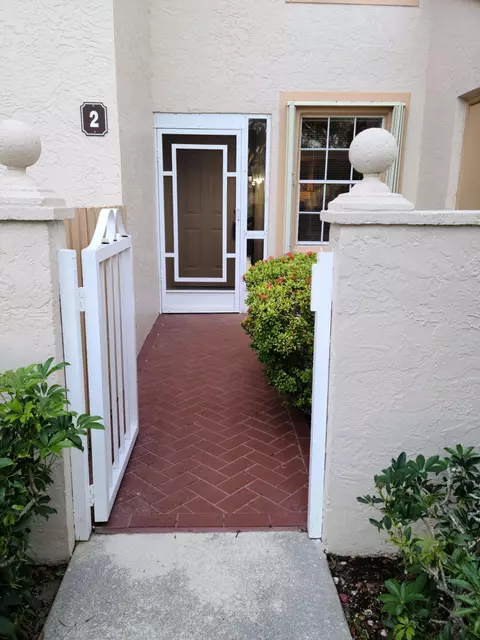 14347 Via Royale #2, Delray Beach, FL 33446