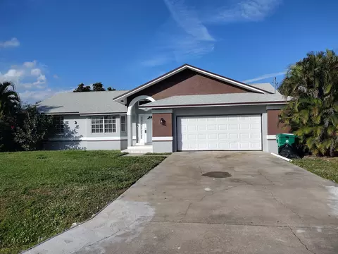 725 Florida Ave, Clewiston, FL 33440