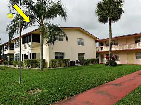 92 Waltham D, West Palm Beach, FL 33417