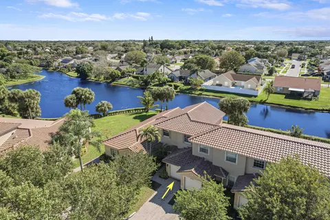 6378 Park Lake Cir, Boynton Beach, FL 33437