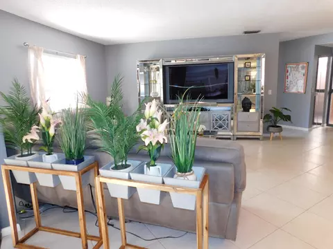 5299 Europa Dr #G, Boynton Beach, FL 33437