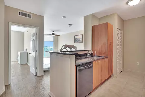 100 NE 6 St #604, Boynton Beach, FL 33435