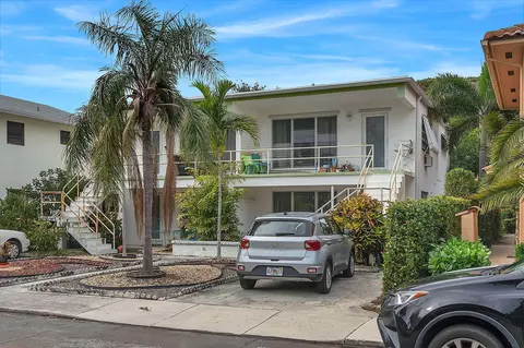 113 N Lakeside Dr #2, Lake Worth, FL 33460