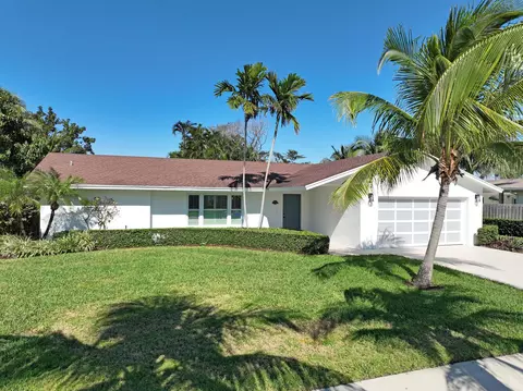 1 Chapel Cir, Tequesta, FL 33469
