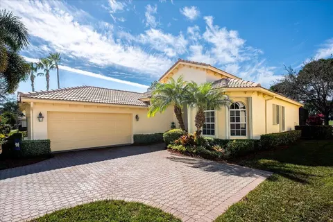 8845 Champions Way, Port Saint Lucie, FL 34986