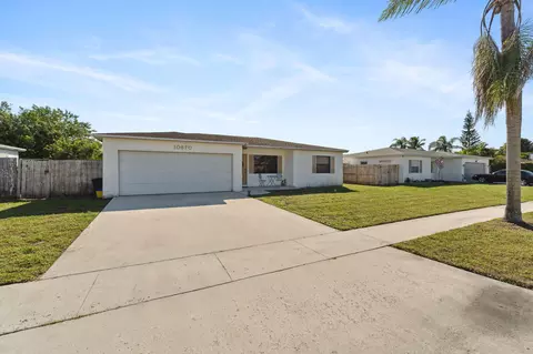 10870 Stacey Ln, Boca Raton, FL 33428