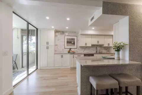 4770 Fountains Dr S #204, Lake Worth, FL 33467