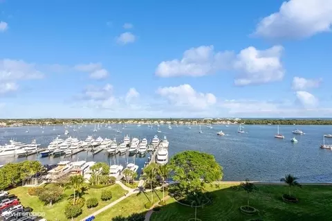 136 Lakeshore Dr #1111, North Palm Beach, FL 33408