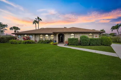 799 Whippoorwhill Row, West Palm Beach, FL 33411