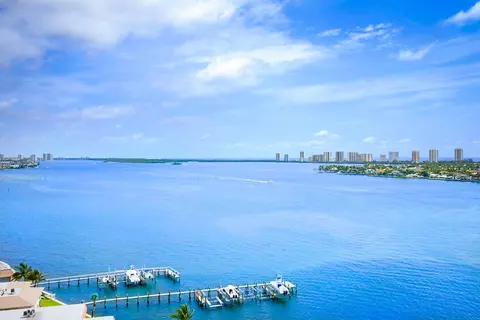 2650 Lake Shore Dr #1703, Riviera Beach, FL 33404