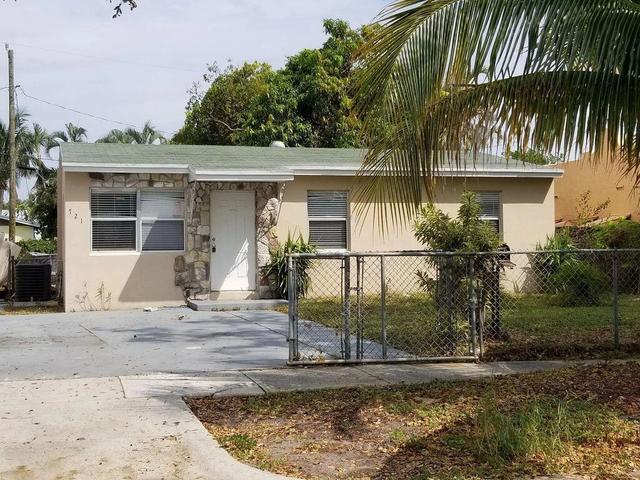 721 Nathan Hale Rd, West Palm Beach, FL 33405