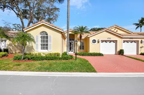 17311 Boca Club Blvd #4, Boca Raton, FL 33487