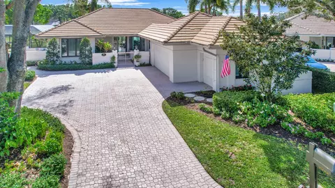 5862 SE Oakmont Pl, Stuart, FL 34997