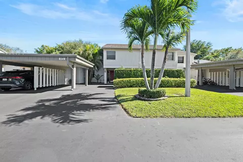 372 Deer Creek Wildwood Ln E, Deerfield Beach, FL 33442