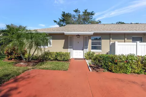 8589 Dreamside Ln, Boca Raton, FL 33496