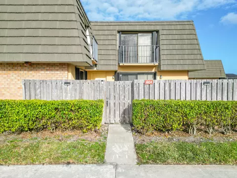 604 6th Way, West Palm Beach, FL 33407