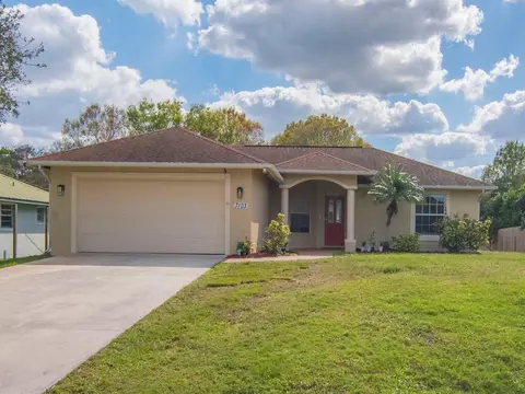 7103 Hibiscus Rd, Fort Pierce, FL 34951