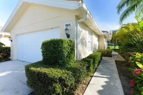 7815 SE Spicewood Cir, Hobe Sound, FL 33455