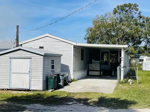14705 W Center St, Okeechobee, FL 34972