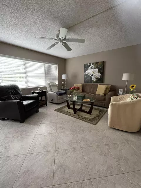 2033 Newport H #2033, Deerfield Beach, FL 33442