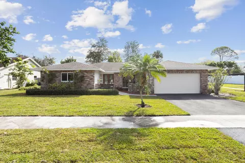 4790 Fox Hunt Trl, Boca Raton, FL 33487