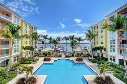 802 W Windward Way #202, Lantana, FL 33462