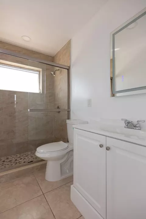 2907 Ashley Dr W #E, West Palm Beach, FL 33415