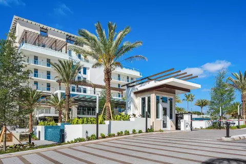 200 SE Mizner Blvd #415, Boca Raton, FL 33432