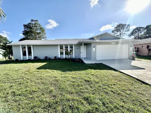 498 NW Archer Ave, Port Saint Lucie, FL 34983