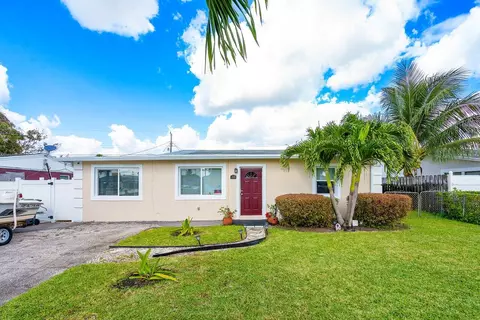 3018 Giuliano Ave, Lake Worth, FL 33461