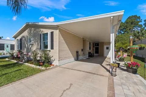 352 Tropical Isles Cir, Fort Pierce, FL 34982