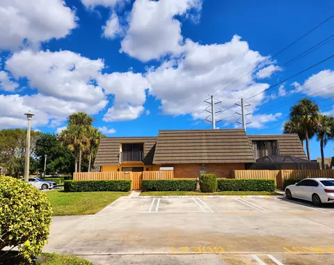2317 23rd Way, West Palm Beach, FL 33407