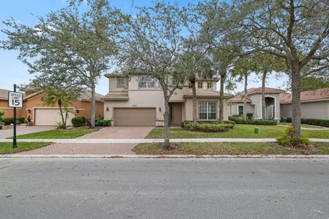 19125 Stonebrook St, Weston, FL 33332