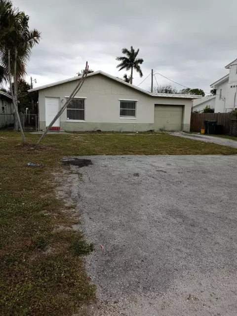 6040 N Dixie Hwy, Boca Raton, FL 33487