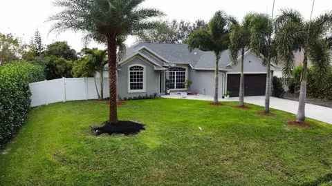 958 SE Proctor Ln, Port Saint Lucie, FL 34983