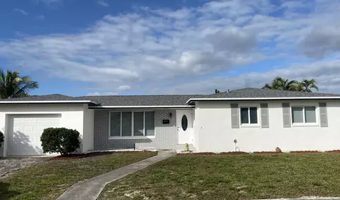 2579 W End Rd, West Palm Beach, FL 33406