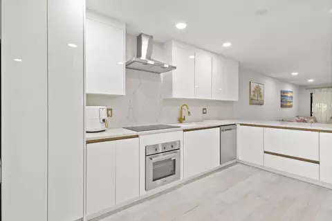 173 SE 7th St, Deerfield Beach, FL 33441