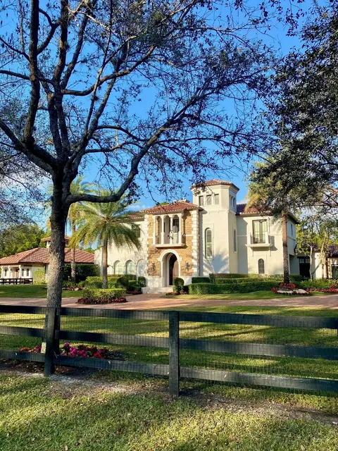 1382 Pelham Rd, Wellington, FL 33414
