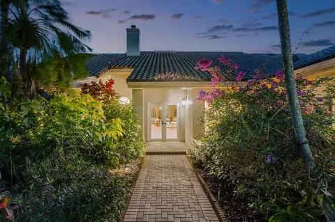 3 Bristol Ln, Boynton Beach, FL 33436
