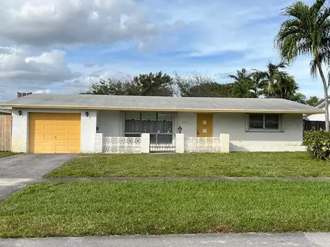 4201 Madison St, Hollywood, FL 33021