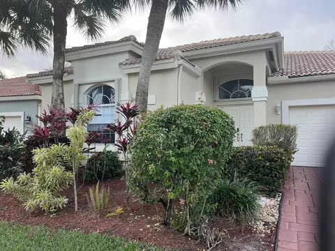 10896 Royal Caribbean Cir, Boynton Beach, FL 33437