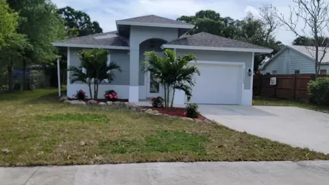 1112 S 7th St, Fort Pierce, FL 34950