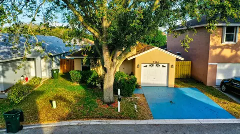 2384 NW 34th Rd, Coconut Creek, FL 33066