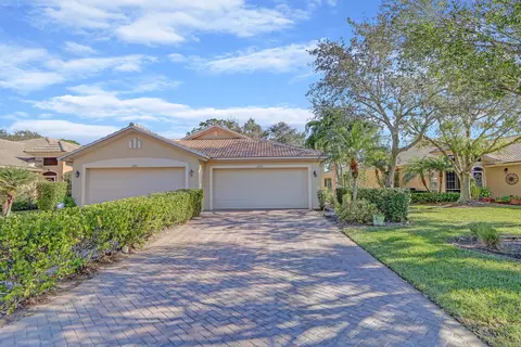 3691 NW Willow Creek Dr, Jensen Beach, FL 34957