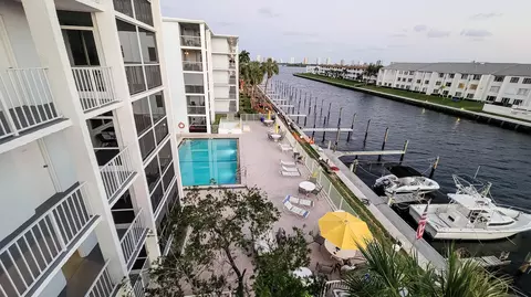 108 Paradise Harbour Blvd #403, North Palm Beach, FL 33408