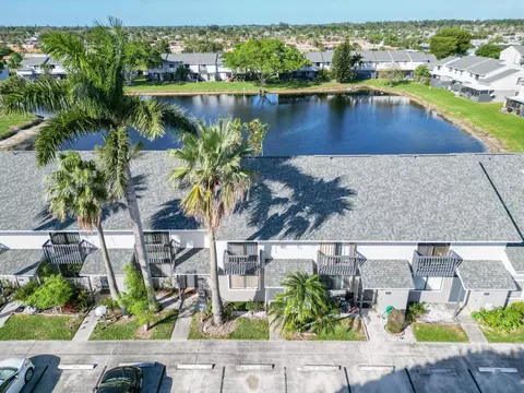 3004 Poolside Dr, Greenacres, FL 33463