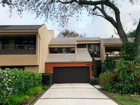 708 Saint Albans Dr, Boca Raton, FL 33486