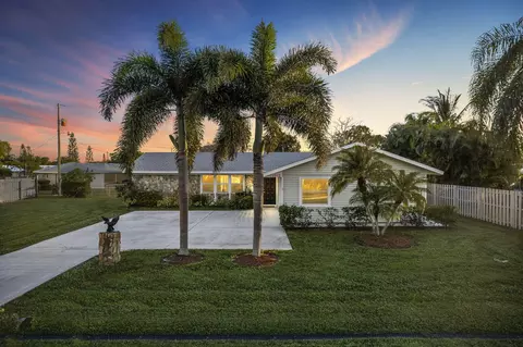 1515 SE Mariana Rd, Port Saint Lucie, FL 34953