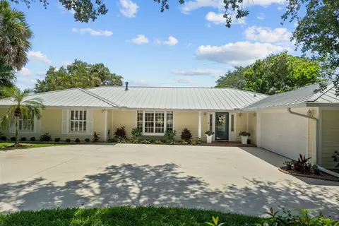 5270 SE Burning Tree Cir, Stuart, FL 34997